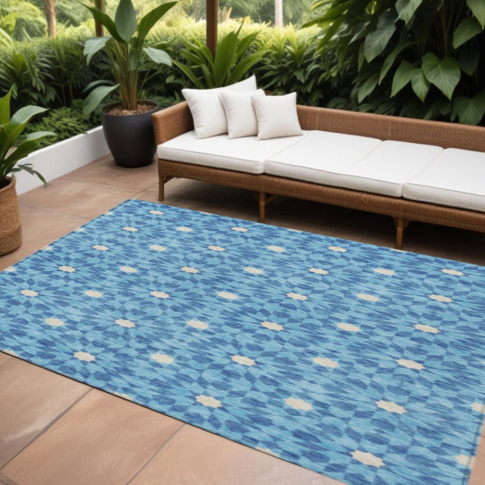 HomeRoots 9' Denim Blue and Ivory Floral Medallion Area Rug - Stylish, Durable, Washable for Indoor/Outdoor Use 9' X 12' 583790