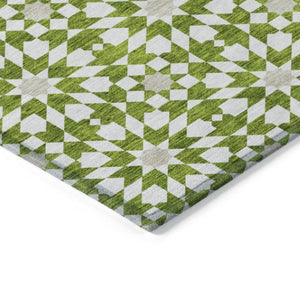 Homeroots 3' Black Gray Silver Floral Medallion Washable Area Rug For Stylish Indoor & Outdoor Spaces 10' X 14' Polyester 583815