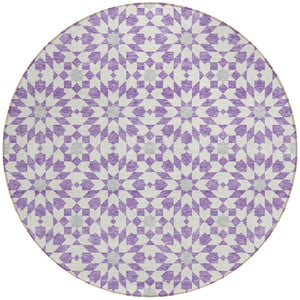 Homeroots 3' Black Gray Silver Floral Medallion Washable Area Rug For Stylish Indoor & Outdoor Spaces 8' Round Polyester 583818