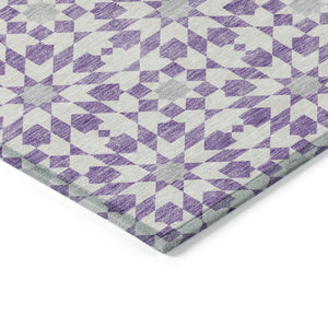 Homeroots 3' Black Gray Silver Floral Medallion Washable Area Rug For Stylish Indoor & Outdoor Spaces 10' X 14' Polyester 583821