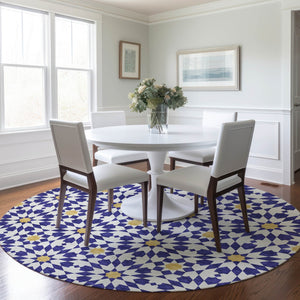 Homeroots 3' Black Gray Silver Floral Medallion Washable Area Rug For Stylish Indoor & Outdoor Spaces 8' Round Polyester 583824