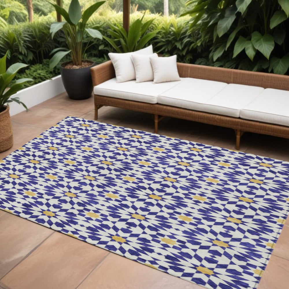 HomeRoots 9' Navy Blue and Ivory Floral Medallion Area Rug - Durable, Washable Design for Indoor & Outdoor Use 9' X 12' 583826