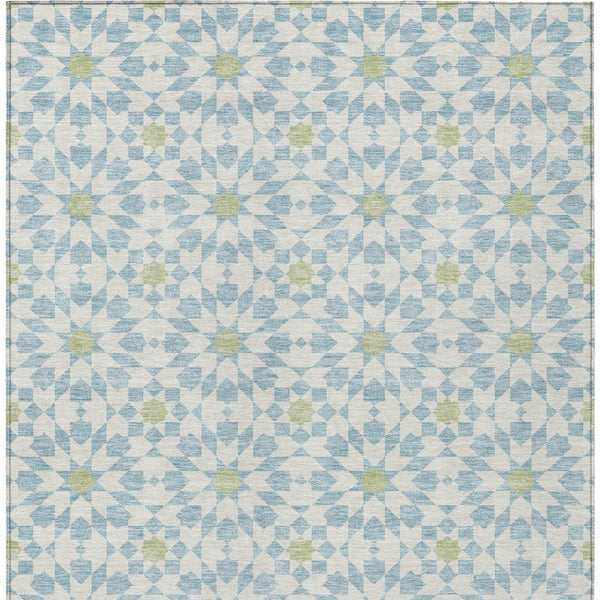 Homeroots 3' Black Gray Silver Floral Medallion Washable Area Rug For Stylish Indoor & Outdoor Spaces 8' X 10' Polyester 583843