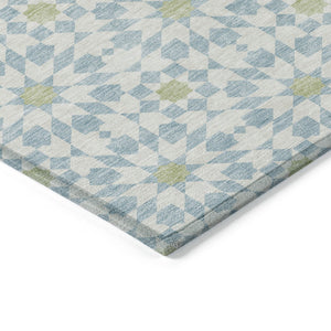 Homeroots 3' Black Gray Silver Floral Medallion Washable Area Rug For Stylish Indoor & Outdoor Spaces 10' X 14' Polyester 583845