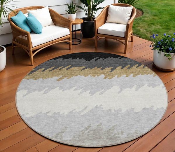 Homeroots 3' Black Charcoal And Silver Striped Area Rug - Stylish, Washable, Durable For Indoor & Outdoor Use 8' Round Polyester 583902