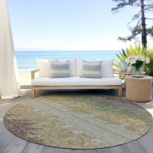 Homeroots 3' Black Charcoal And Silver Striped Area Rug - Stylish, Washable, Durable For Indoor & Outdoor Use 8' Round Polyester 583914