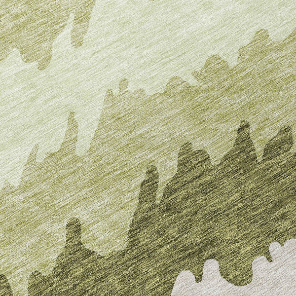 Homeroots 3' Black Charcoal And Silver Striped Area Rug - Stylish, Washable, Durable For Indoor & Outdoor Use 8' Round Polyester 583920