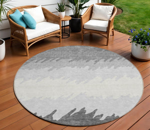 Homeroots 3' Black Charcoal And Silver Striped Area Rug - Stylish, Washable, Durable For Indoor & Outdoor Use 8' Round Polyester 583926