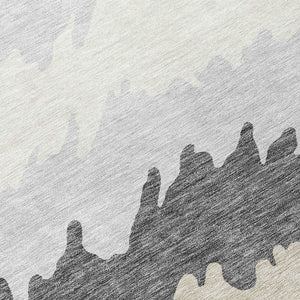 Homeroots 3' Black Charcoal And Silver Striped Area Rug - Stylish, Washable, Durable For Indoor & Outdoor Use 8' Round Polyester 583926