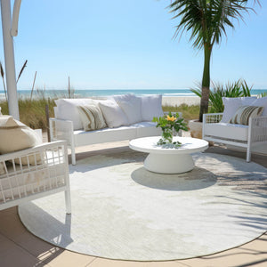 Homeroots 3' Black Charcoal And Silver Striped Area Rug - Stylish, Washable, Durable For Indoor & Outdoor Use 8' Round Polyester 583932