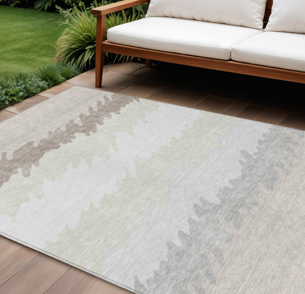 HomeRoots 9' Striped Washable Area Rug in Ivory, Beige & Taupe - Stylish, Durable Design for Indoor & Outdoor Use 9' X 12' 583934