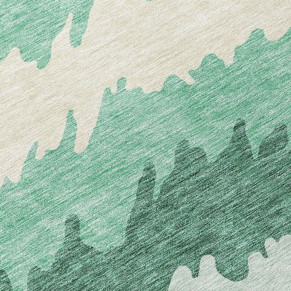 Homeroots 3' Black Charcoal And Silver Striped Area Rug - Stylish, Washable, Durable For Indoor & Outdoor Use 8' Round Polyester 583944