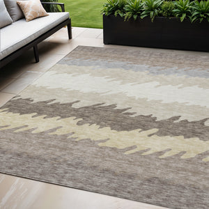 Homeroots 3' Black Charcoal And Silver Striped Area Rug - Stylish, Washable, Durable For Indoor & Outdoor Use 5' X 8' Polyester 583955