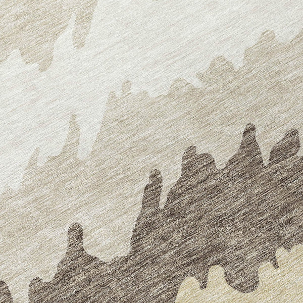 Homeroots 3' Black Charcoal And Silver Striped Area Rug - Stylish, Washable, Durable For Indoor & Outdoor Use 8' Round Polyester 583956