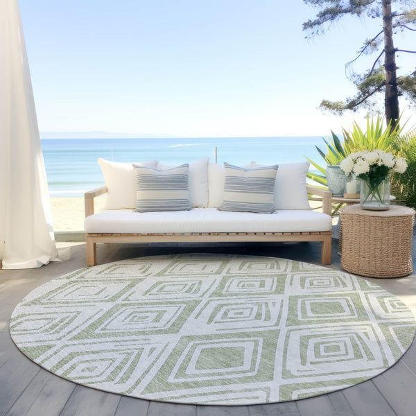 HomeRoots 5' Artichoke Green and Ivory Geometric Indoor Outdoor Area Rug – Durable, Washable, Modern Style 8' Round 583962
