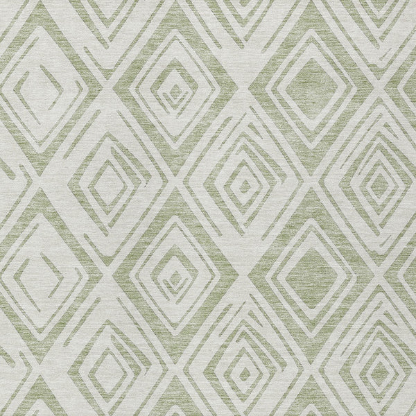 Homeroots 3' Artichoke Green & Ivory Geometric Washable Area Rug For Indoor/Outdoor Spaces, Durable & Stylish 8' X 10' Polyester 583963