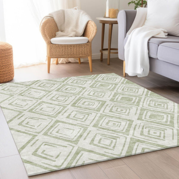 Homeroots 3' Artichoke Green & Ivory Geometric Washable Area Rug For Indoor/Outdoor Spaces, Durable & Stylish 8' X 10' Polyester 583963