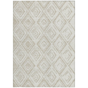 HomeRoots 5' Beige and Ivory Geometric Area Rug – Stylish, Washable Design for Indoor and Outdoor Spaces 8' X 10' 583969