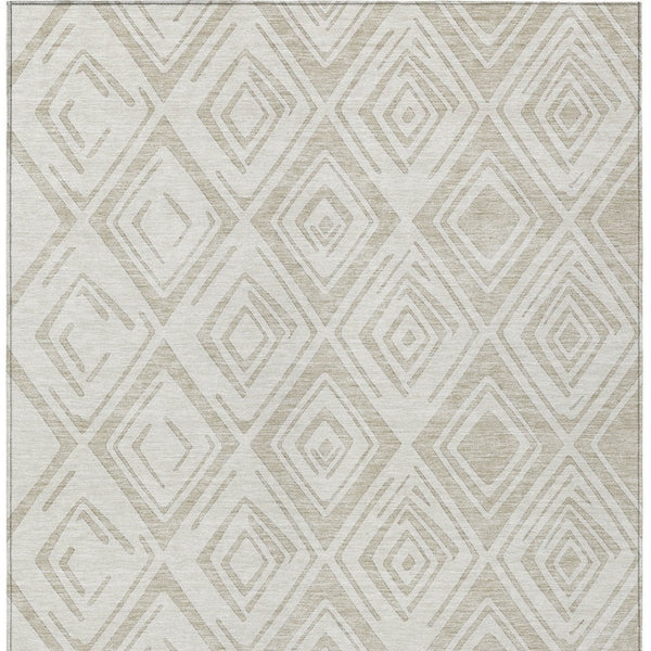 Homeroots 3' Artichoke Green & Ivory Geometric Washable Area Rug For Indoor/Outdoor Spaces, Durable & Stylish 10' X 14' Polyester 583971
