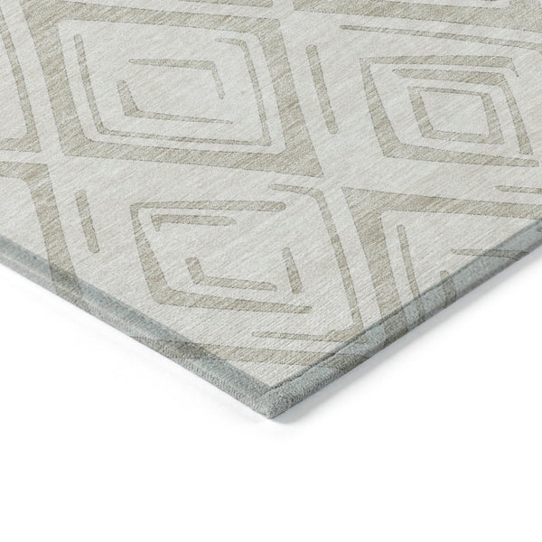 Homeroots 3' Artichoke Green & Ivory Geometric Washable Area Rug For Indoor/Outdoor Spaces, Durable & Stylish 10' X 14' Polyester 583971