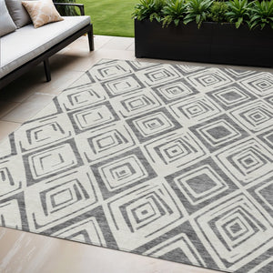 HomeRoots 5' Gray and Ivory Geometric Area Rug - Stylish, Washable, Durable for Indoor and Outdoor Use 8' X 10' 583975
