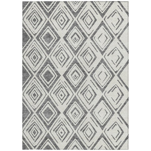 Homeroots 3' Artichoke Green & Ivory Geometric Washable Area Rug For Indoor/Outdoor Spaces, Durable & Stylish 10' X 14' Polyester 583977