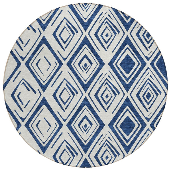 HomeRoots 5' Navy Blue and Ivory Geometric Area Rug - Stylish, Washable, Durable for Indoor and Outdoor Spaces 8' Round 583986