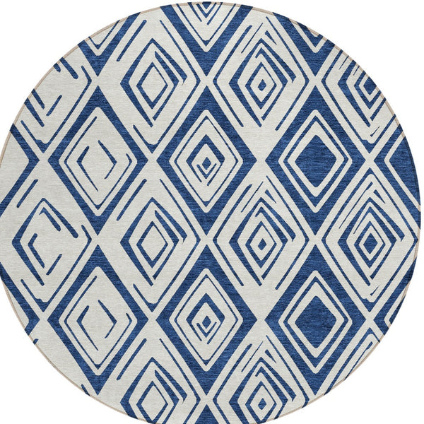 Homeroots 3' Artichoke Green & Ivory Geometric Washable Area Rug For Indoor/Outdoor Spaces, Durable & Stylish 8' Round Polyester 583986