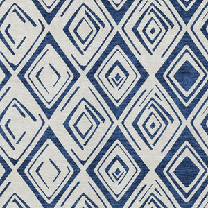 Homeroots 3' Artichoke Green & Ivory Geometric Washable Area Rug For Indoor/Outdoor Spaces, Durable & Stylish 8' X 10' Polyester 583987