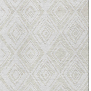 Homeroots 3' Artichoke Green & Ivory Geometric Washable Area Rug For Indoor/Outdoor Spaces, Durable & Stylish 3' X 5' Polyester 583996