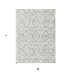 Homeroots 3' Artichoke Green & Ivory Geometric Washable Area Rug For Indoor/Outdoor Spaces, Durable & Stylish 3' X 5' Polyester 584002