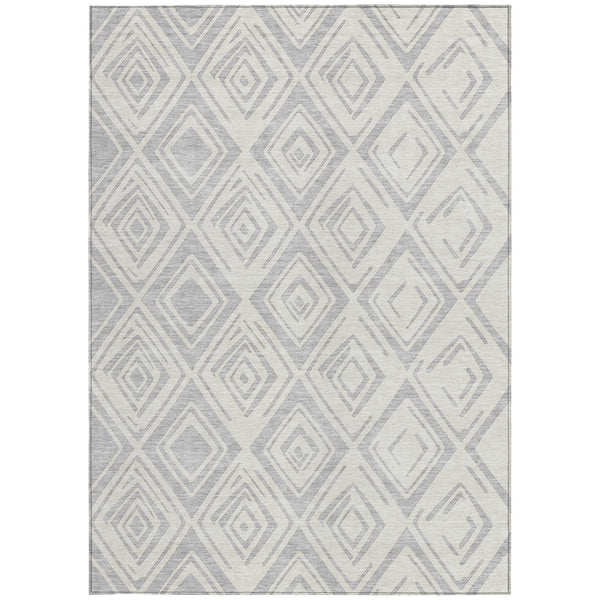 Homeroots 3' Artichoke Green & Ivory Geometric Washable Area Rug For Indoor/Outdoor Spaces, Durable & Stylish 3' X 5' Polyester 584002