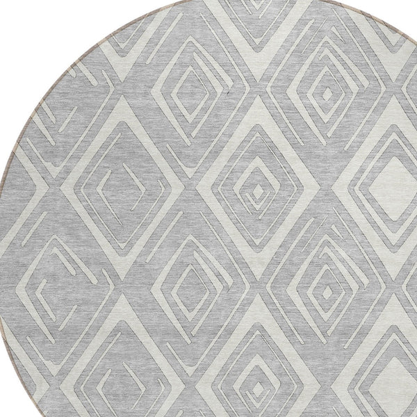 Homeroots 3' Artichoke Green & Ivory Geometric Washable Area Rug For Indoor/Outdoor Spaces, Durable & Stylish 8' Round Polyester 584010