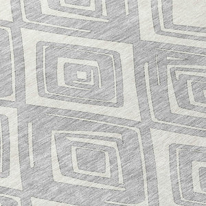 Homeroots 3' Artichoke Green & Ivory Geometric Washable Area Rug For Indoor/Outdoor Spaces, Durable & Stylish 8' Round Polyester 584010