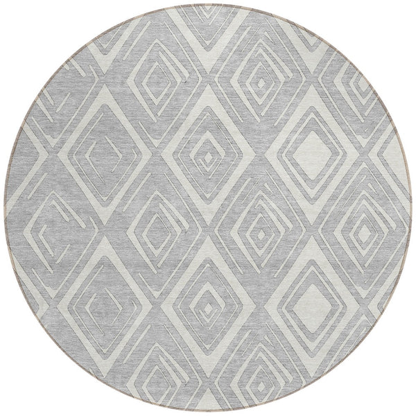 Homeroots 3' Artichoke Green & Ivory Geometric Washable Area Rug For Indoor/Outdoor Spaces, Durable & Stylish 8' Round Polyester 584010