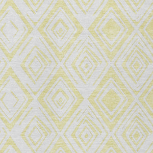 Homeroots 3' Artichoke Green & Ivory Geometric Washable Area Rug For Indoor/Outdoor Spaces, Durable & Stylish 3' X 5' Polyester 584014
