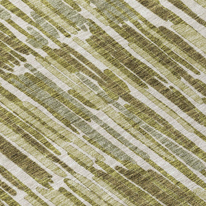 Homeroots 3' Aqua Teal Blue And Lime Green Abstract Washable Area Rug For Indoor And Outdoor Spaces 8' Round Polyester 584094