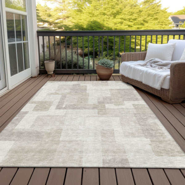 Homeroots 3' Beige Tan And Taupe Abstract Washable Area Rug For Indoor Or Outdoor Use - Durable Design 3' X 5' Polyester 584110