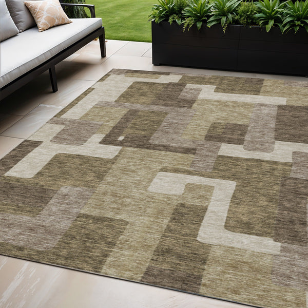 Homeroots 3' Beige Tan And Taupe Abstract Washable Area Rug For Indoor Or Outdoor Use - Durable Design 5' X 8' Polyester 584123