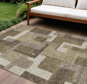 Homeroots 3' Beige Tan And Taupe Abstract Washable Area Rug For Indoor Or Outdoor Use - Durable Design 8' X 10' Polyester 584125