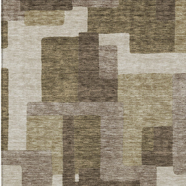 Homeroots 3' Beige Tan And Taupe Abstract Washable Area Rug For Indoor Or Outdoor Use - Durable Design 8' X 10' Polyester 584125