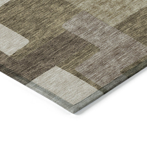 Homeroots 3' Beige Tan And Taupe Abstract Washable Area Rug For Indoor Or Outdoor Use - Durable Design 9' X 12' Polyester 584126