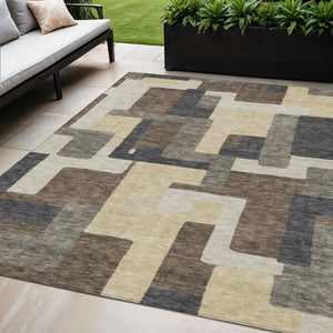 Homeroots 3' Beige Tan And Taupe Abstract Washable Area Rug For Indoor Or Outdoor Use - Durable Design 5' X 8' Polyester 584135