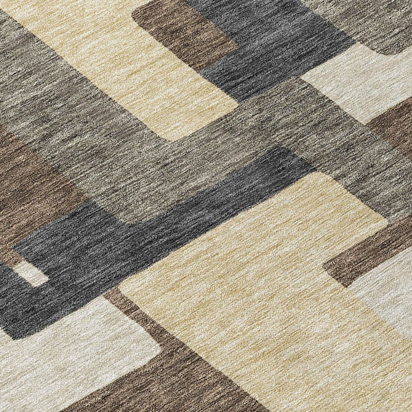 Homeroots 3' Beige Tan And Taupe Abstract Washable Area Rug For Indoor Or Outdoor Use - Durable Design 9' X 12' Polyester 584138