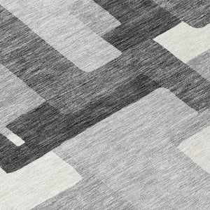 Homeroots 3' Beige Tan And Taupe Abstract Washable Area Rug For Indoor Or Outdoor Use - Durable Design 8' Round Polyester 584148