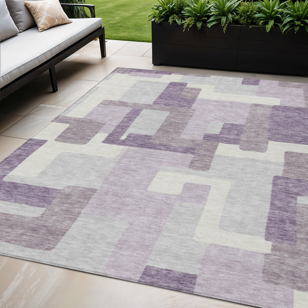 Homeroots 3' Beige Tan And Taupe Abstract Washable Area Rug For Indoor Or Outdoor Use - Durable Design 5' X 8' Polyester 584153