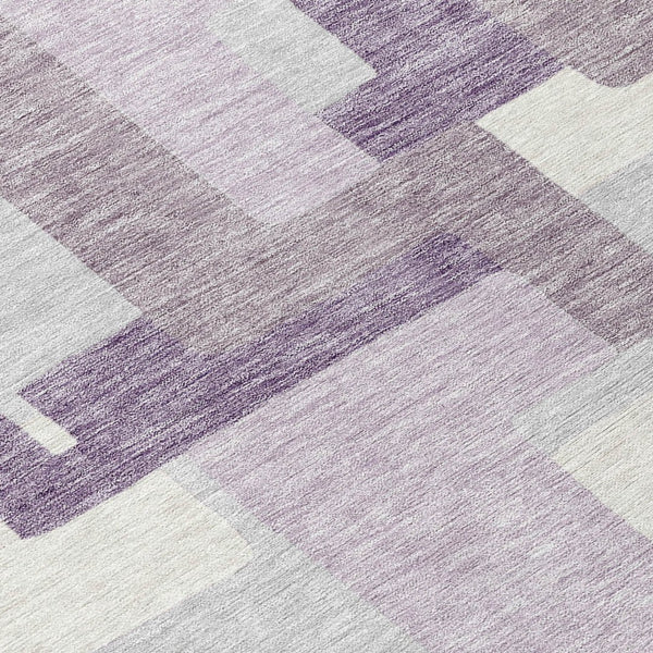 Homeroots 3' Beige Tan And Taupe Abstract Washable Area Rug For Indoor Or Outdoor Use - Durable Design 8' Round Polyester 584154