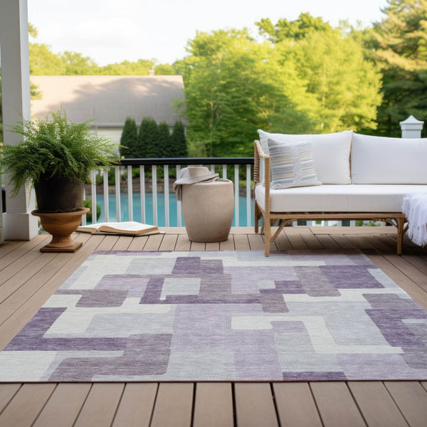 Homeroots 3' Beige Tan And Taupe Abstract Washable Area Rug For Indoor Or Outdoor Use - Durable Design 10' X 14' Polyester 584157