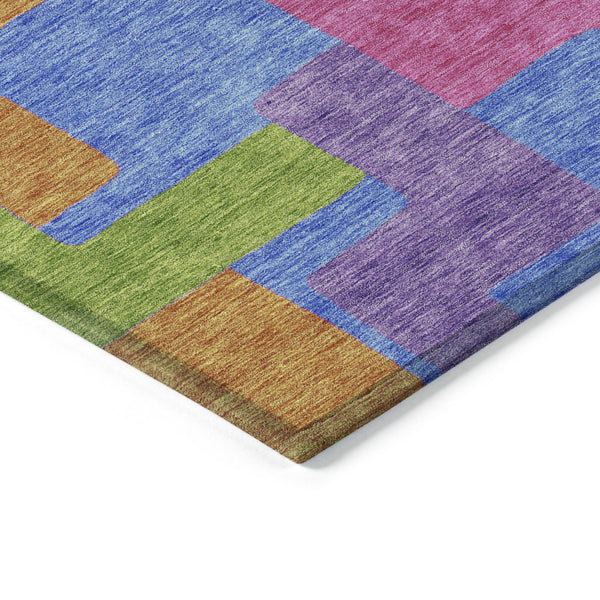 Homeroots 3' Beige Tan And Taupe Abstract Washable Area Rug For Indoor Or Outdoor Use - Durable Design 5' X 8' Polyester 584159