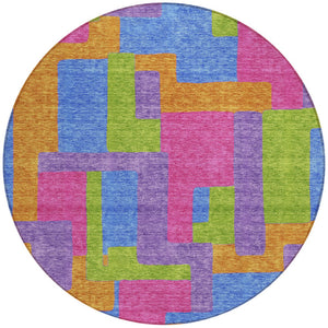 Homeroots 3' Beige Tan And Taupe Abstract Washable Area Rug For Indoor Or Outdoor Use - Durable Design 8' Round Polyester 584160